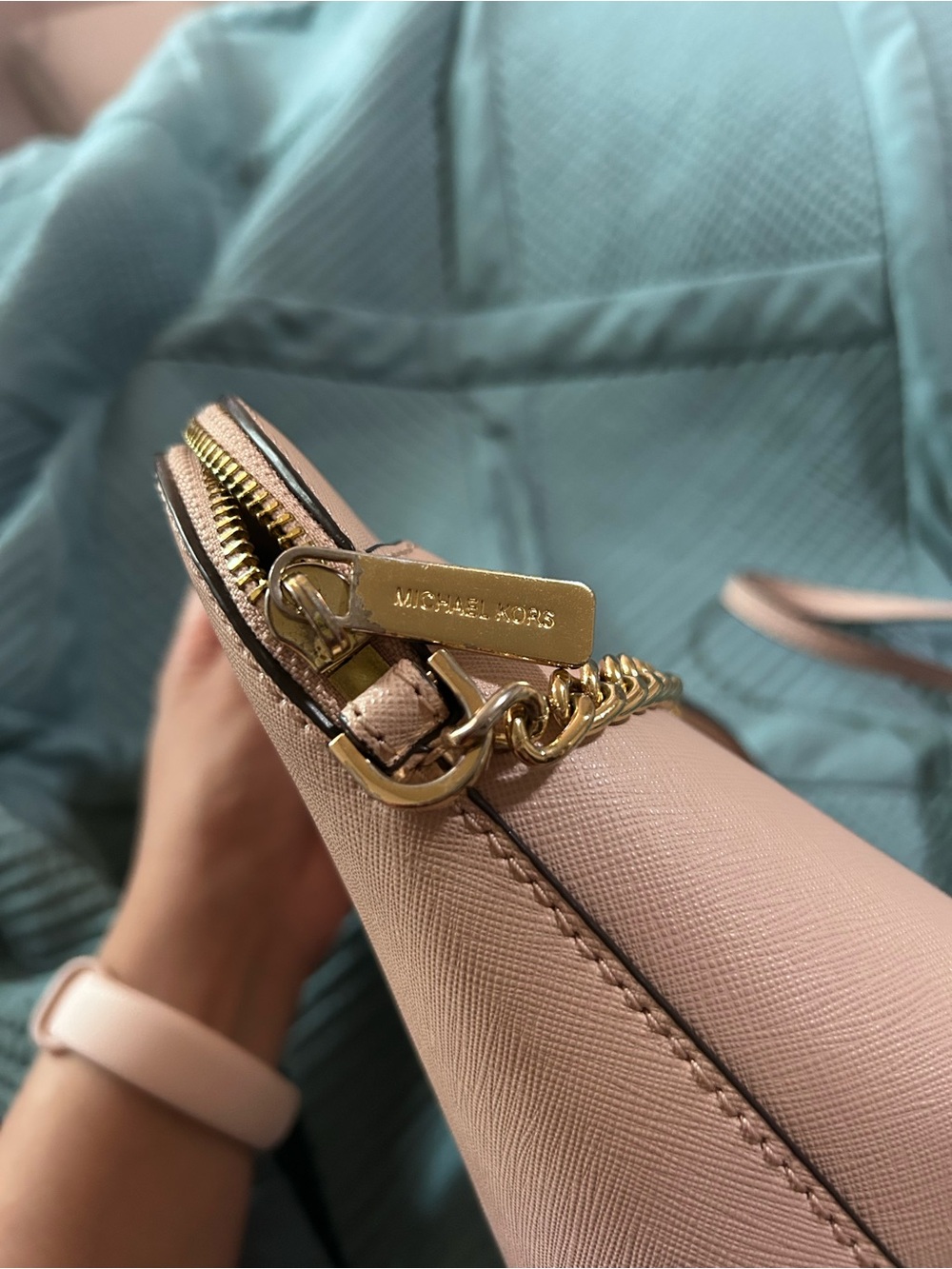 Michael Kors Blush Saffiano Dome Crossbody with Gold Hardware - Picture 6 of 12